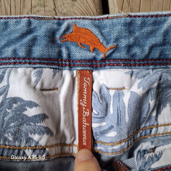 Tommy Bahama Mens Light Wash Straight Leg Jeans Classic Distressed 32/32 - Picture 4 of 10